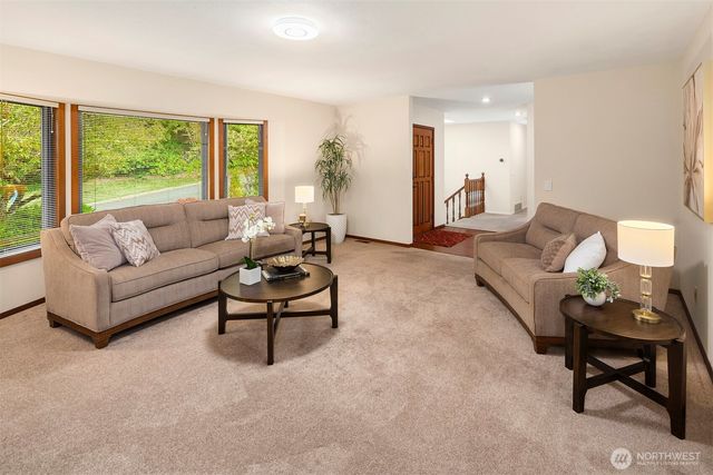13233 SE 51st Place, Bellevue, WA 98006