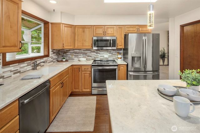 13233 SE 51st Place, Bellevue, WA 98006