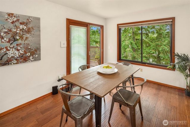 13233 SE 51st Place, Bellevue, WA 98006