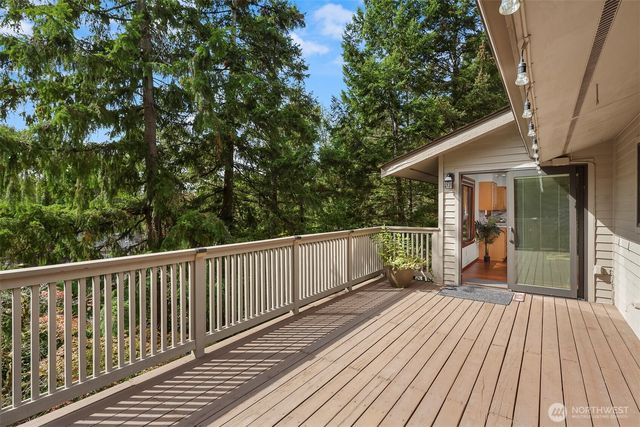 13233 SE 51st Place, Bellevue, WA 98006