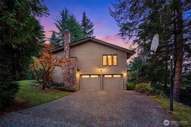 13233 SE 51st Place, Bellevue, WA 98006