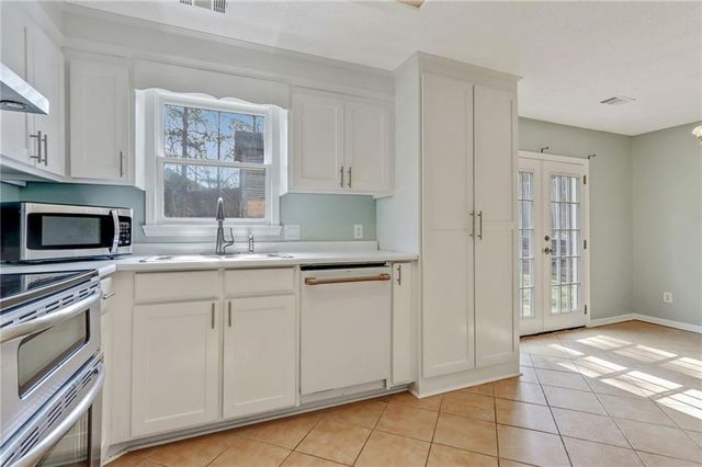 742 Shoal Circle, Lawrenceville, GA 30046