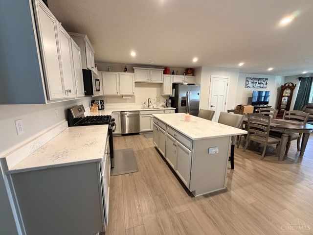 1283 Cavanaugh Lane, Harrison, OH 45030