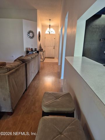 8513 ROCKRIDGE Drive, Jacksonville, FL 32244