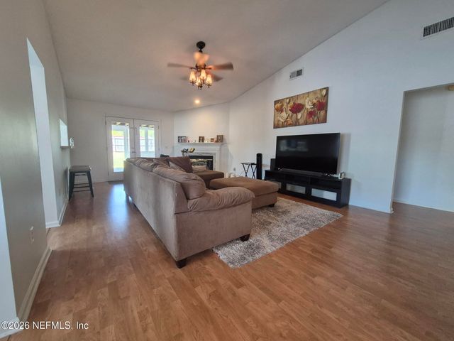 8513 ROCKRIDGE Drive, Jacksonville, FL 32244