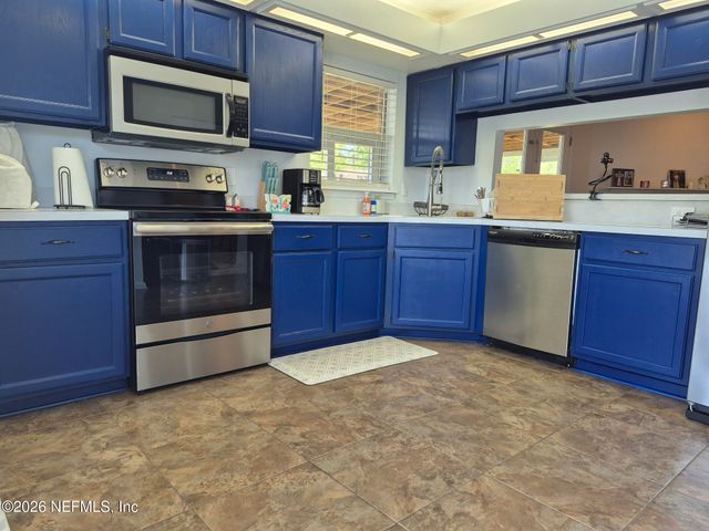 8513 ROCKRIDGE Drive, Jacksonville, FL 32244