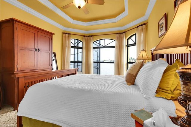 879 W Cape Estates CIR, Cape Coral, FL 33993