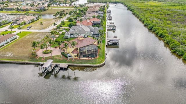 879 W Cape Estates CIR, Cape Coral, FL 33993