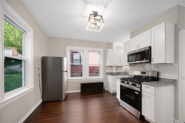 25 Sessions Street, Providence, RI 02906