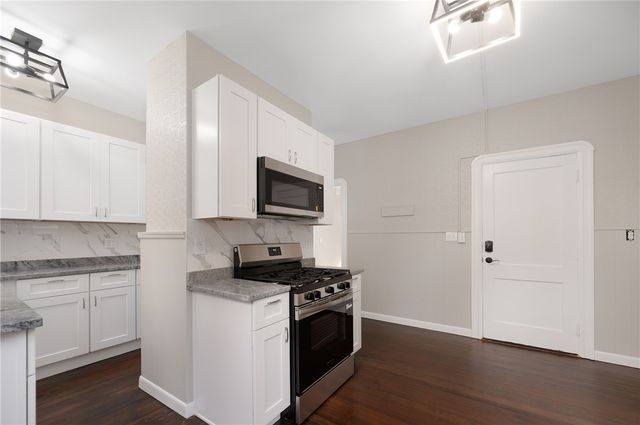 25 Sessions Street, Providence, RI 02906
