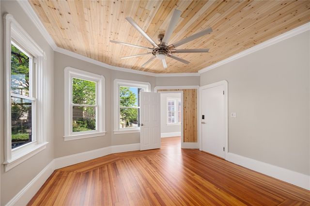 25 Sessions Street, Providence, RI 02906