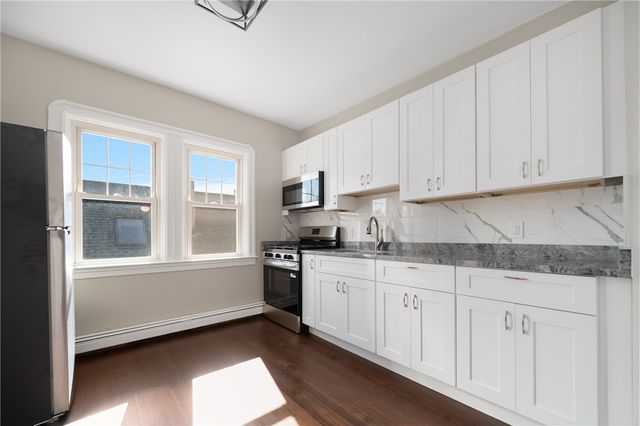 25 Sessions Street, Providence, RI 02906