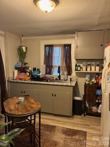 930 S Miller Street, Gastonia, NC 28052