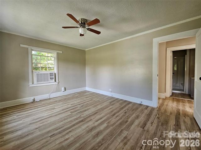 930 S Miller Street, Gastonia, NC 28052