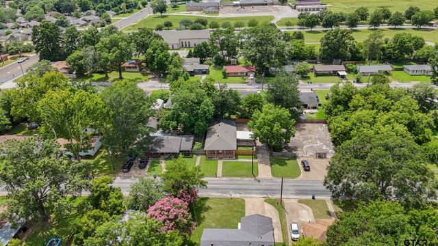 107 N Rainbow Dr, Whitehouse, TX 75791
