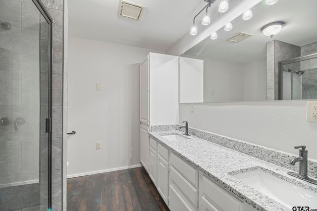 107 N Rainbow Dr, Whitehouse, TX 75791