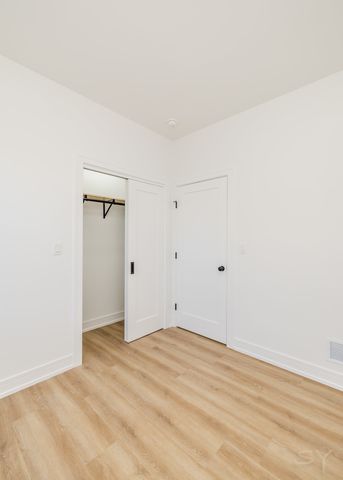3327 W Division Street 2, Chicago, IL 60651