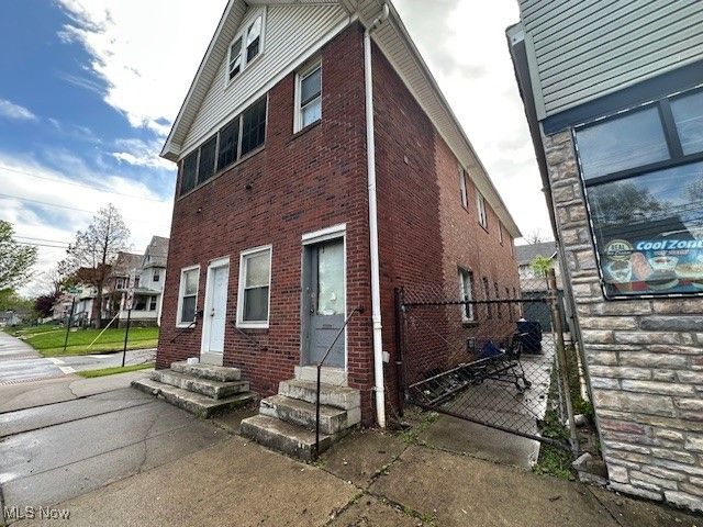 1115 East Avenue, Elyria, OH 44035