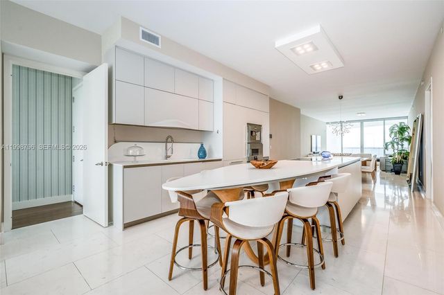 16901 Collins Avenue 903, Sunny Isles Beach, FL 33160