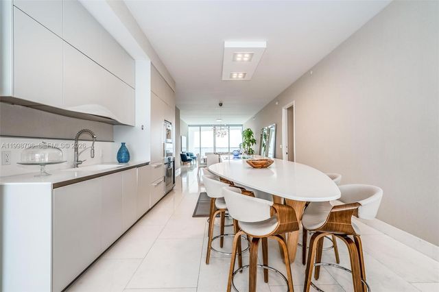 16901 Collins Avenue 903, Sunny Isles Beach, FL 33160