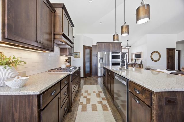 3839 Reserve Drive E, West Fargo, ND 58078