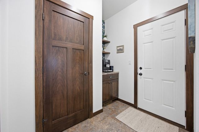 3839 Reserve Drive E, West Fargo, ND 58078