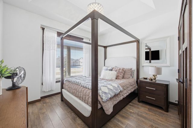 3839 Reserve Drive E, West Fargo, ND 58078