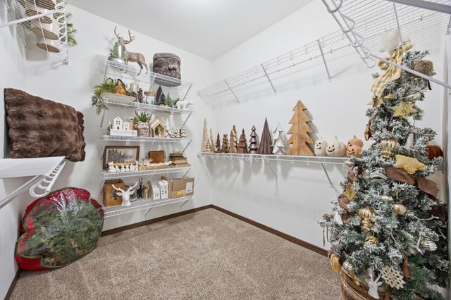 3839 Reserve Drive E, West Fargo, ND 58078