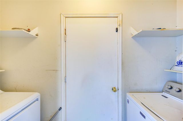 10338 Timberloch Drive, Houston, TX 77070