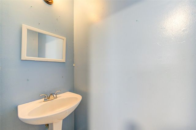 10338 Timberloch Drive, Houston, TX 77070