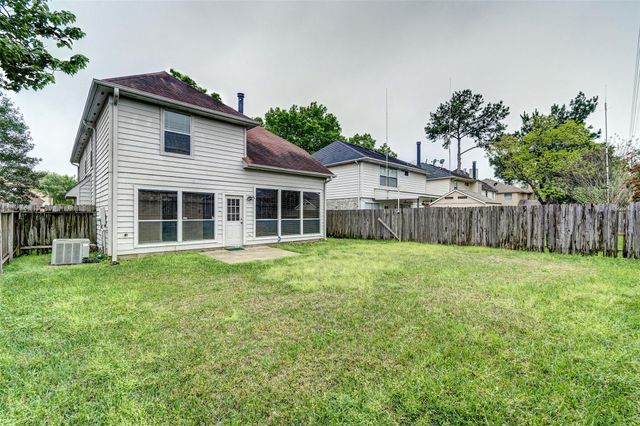 10338 Timberloch Drive, Houston, TX 77070