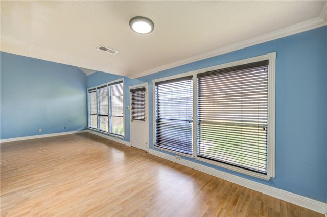 10338 Timberloch Drive, Houston, TX 77070