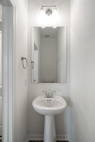 607 Silver Pear Ct, Montgomery, TX 77316