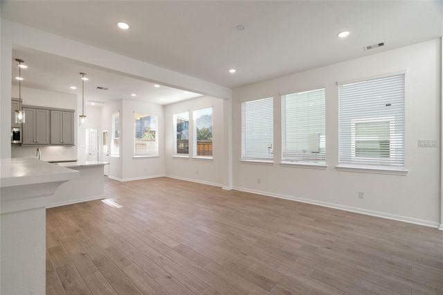 607 Silver Pear Ct, Montgomery, TX 77316