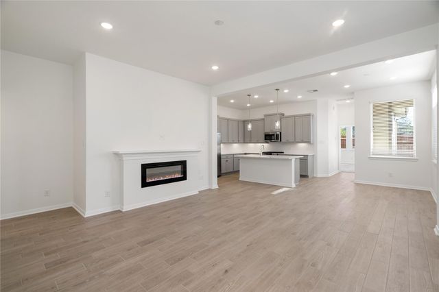 607 Silver Pear Ct, Montgomery, TX 77316