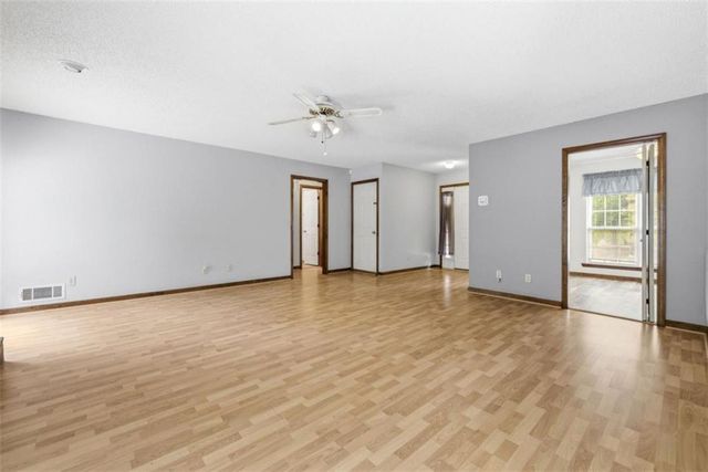 949 Smallwood Drive, Commerce, GA 30529