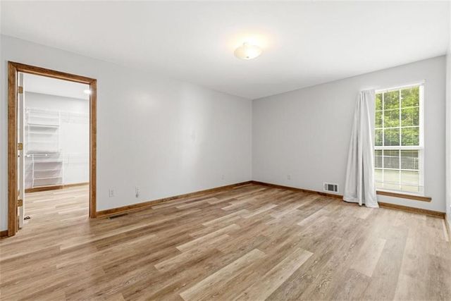 949 Smallwood Drive, Commerce, GA 30529