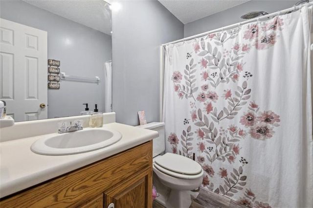 949 Smallwood Drive, Commerce, GA 30529