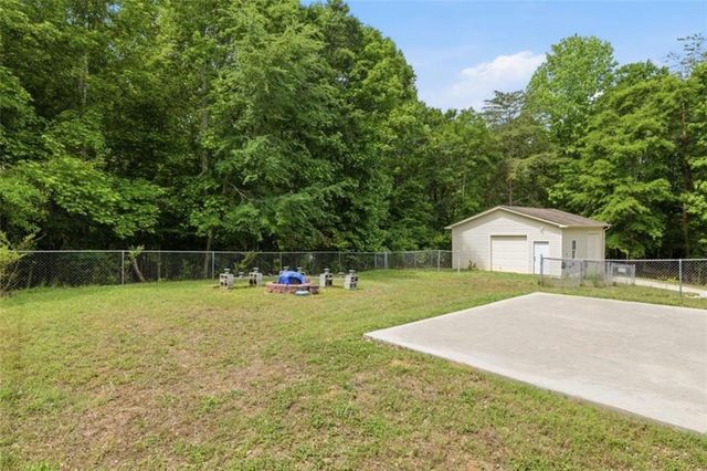 949 Smallwood Drive, Commerce, GA 30529