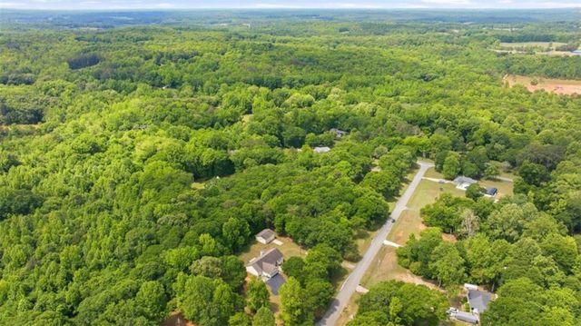 949 Smallwood Drive, Commerce, GA 30529