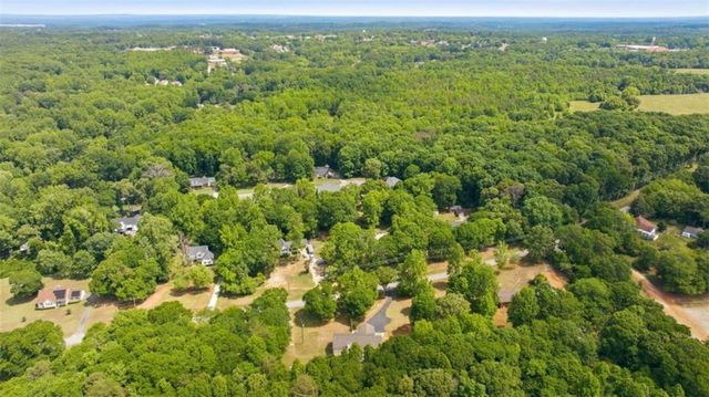 949 Smallwood Drive, Commerce, GA 30529