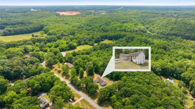 949 Smallwood Drive, Commerce, GA 30529