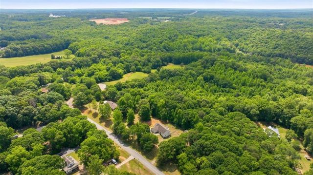 949 Smallwood Drive, Commerce, GA 30529