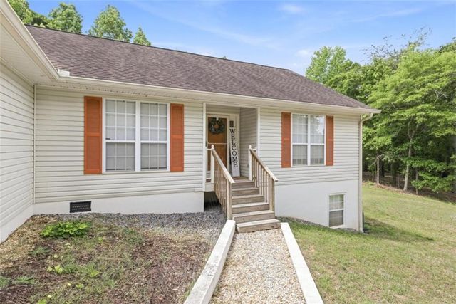 949 Smallwood Drive, Commerce, GA 30529