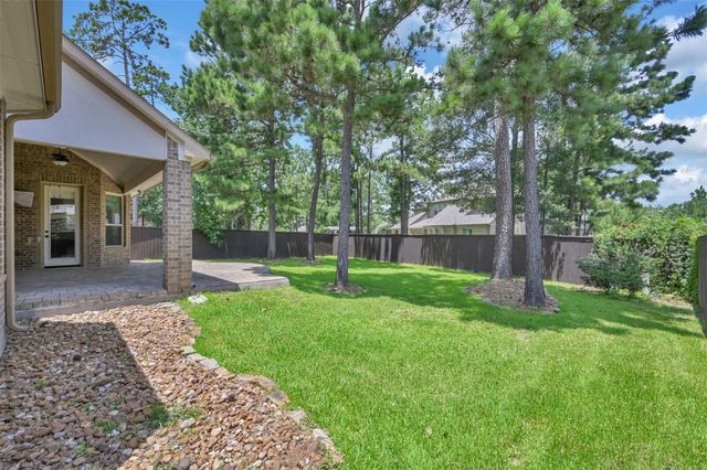 42 Caprice Bend Place, Tomball, TX 77375