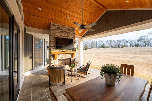 1819 Cross Creek Drive, Seneca, SC 29678