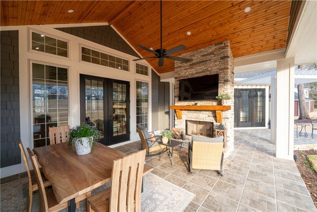 1819 Cross Creek Drive, Seneca, SC 29678