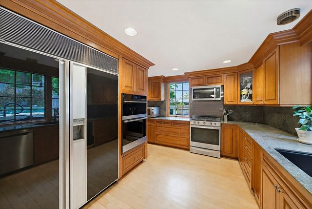 72 Beverly Road, Brookline, MA 02467