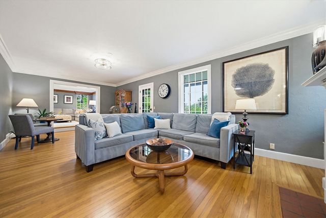 72 Beverly Road, Brookline, MA 02467