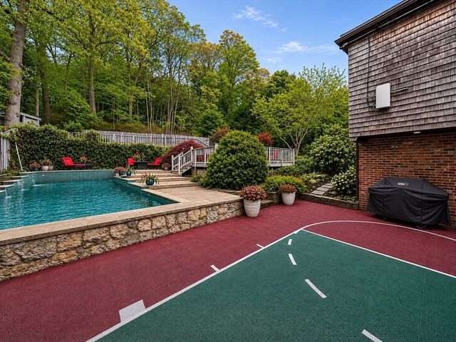 72 Beverly Road, Brookline, MA 02467